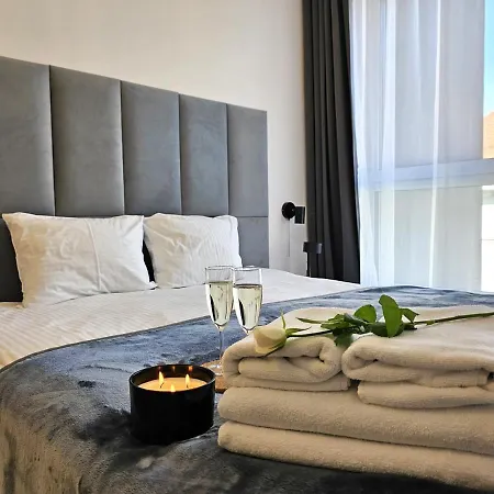 Urban Premium, Opolska 10 No 77b, Free Garage, Self Check-in * 카토비체